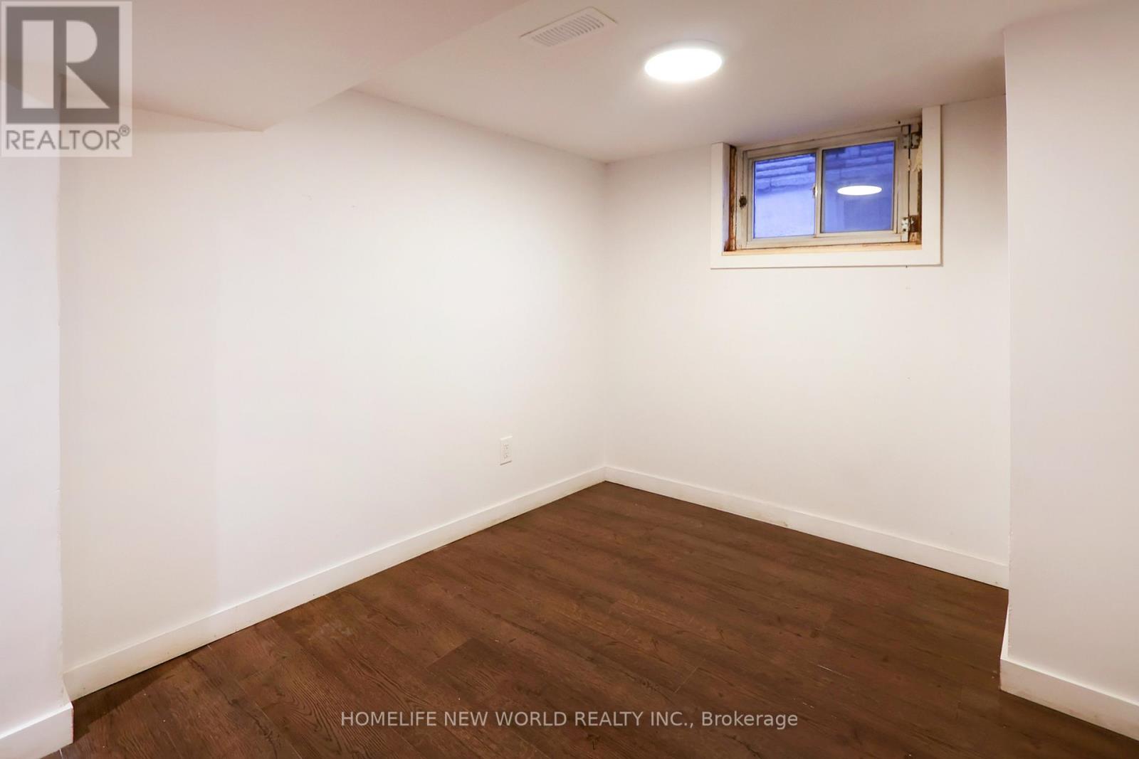 32 Pendeen Avenue, Toronto, Ontario  M6N 2P3 - Photo 19 - W13074142