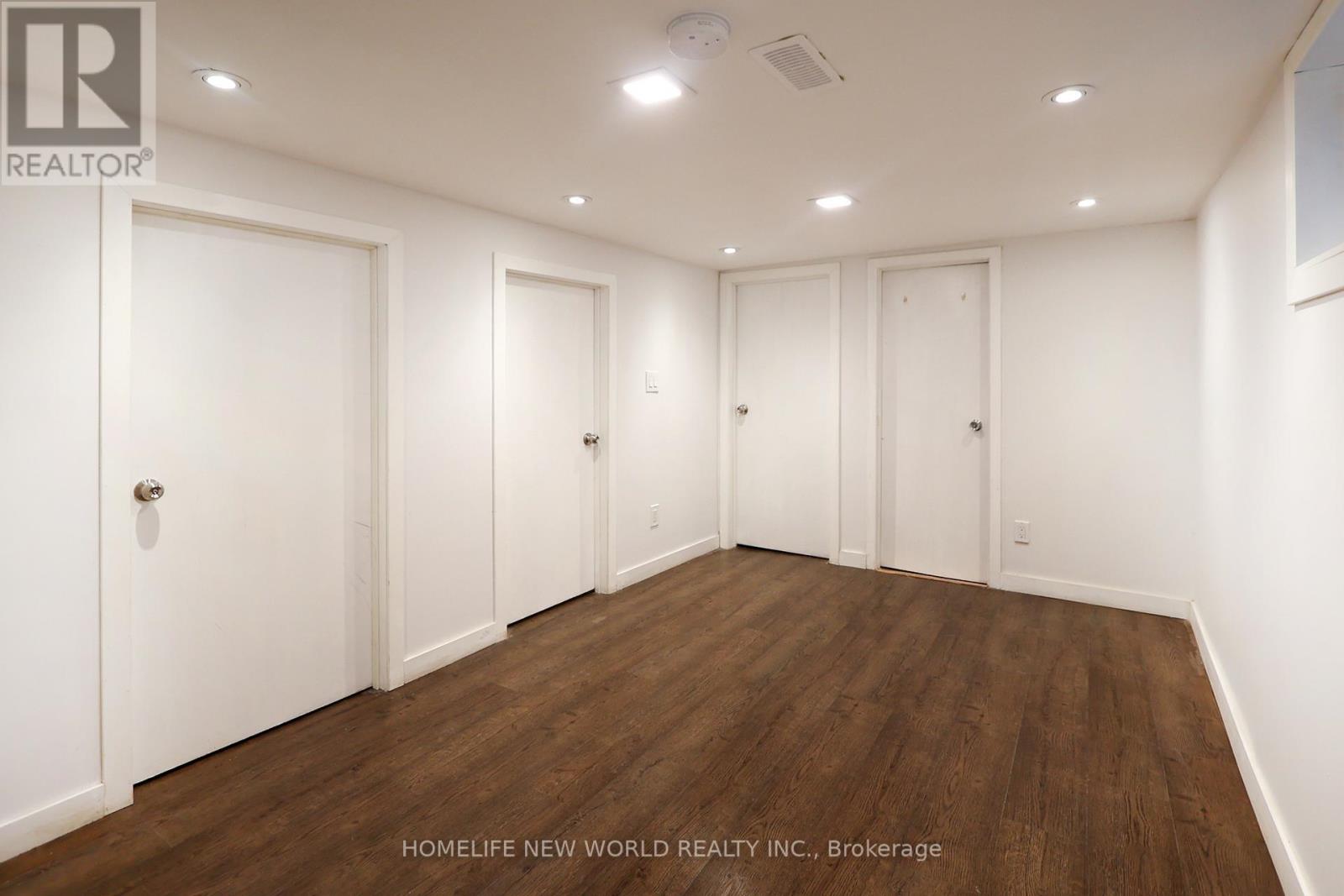 32 Pendeen Avenue, Toronto, Ontario  M6N 2P3 - Photo 21 - W13074142