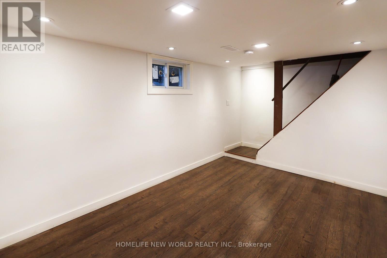 32 Pendeen Avenue, Toronto, Ontario  M6N 2P3 - Photo 24 - W13074142