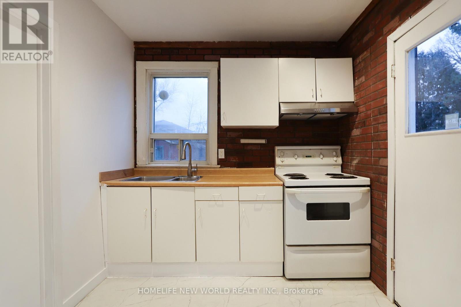 32 Pendeen Avenue, Toronto, Ontario  M6N 2P3 - Photo 28 - W13074142