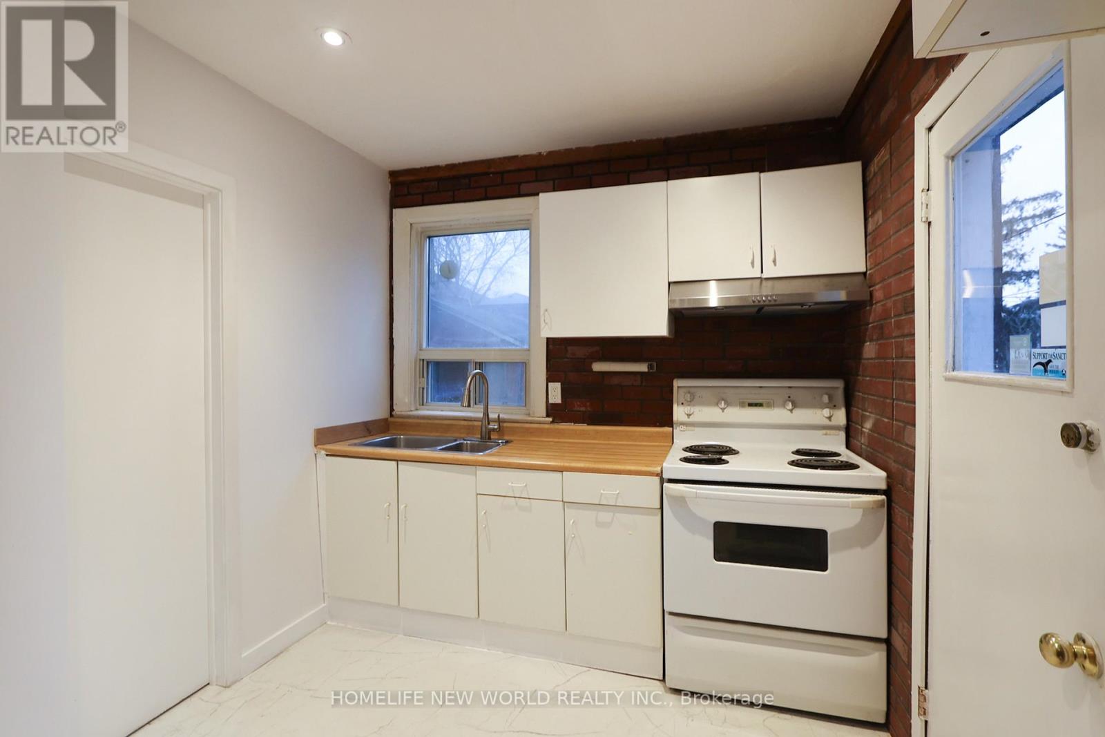 32 Pendeen Avenue, Toronto, Ontario  M6N 2P3 - Photo 29 - W13074142
