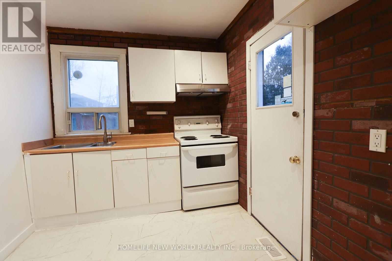 32 Pendeen Avenue, Toronto, Ontario  M6N 2P3 - Photo 30 - W13074142