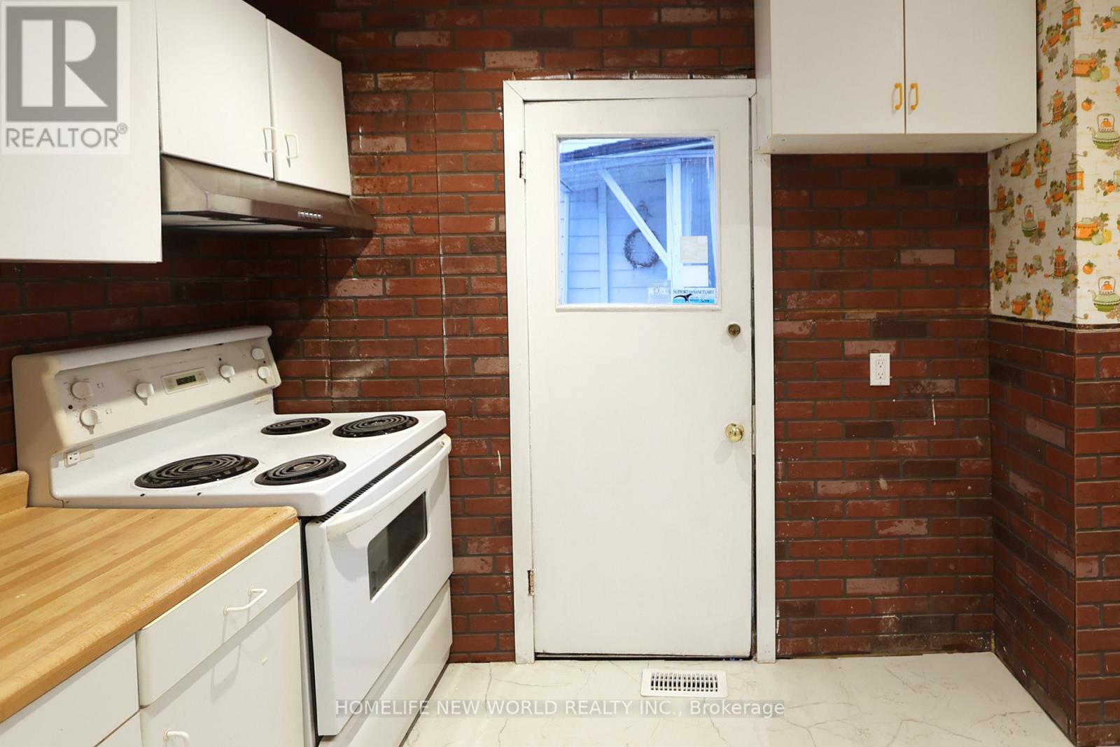 32 Pendeen Avenue, Toronto, Ontario  M6N 2P3 - Photo 31 - W13074142