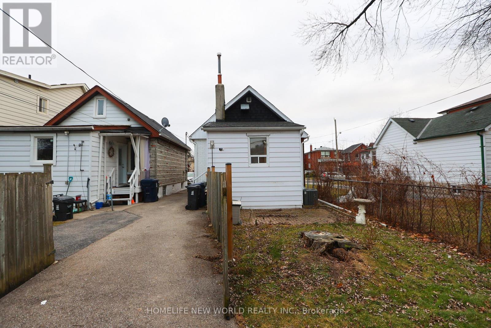32 Pendeen Avenue, Toronto, Ontario  M6N 2P3 - Photo 43 - W13074142