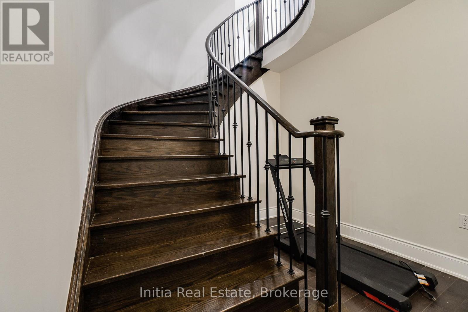12 Erintown Crescent S, Brampton, Ontario  L6P 4H2 - Photo 43 - W13074186