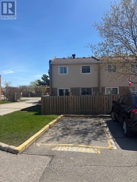 1 - 1020 Central Park Drive, Brampton, Ontario  L6S 3J5 - Photo 2 - W13074216