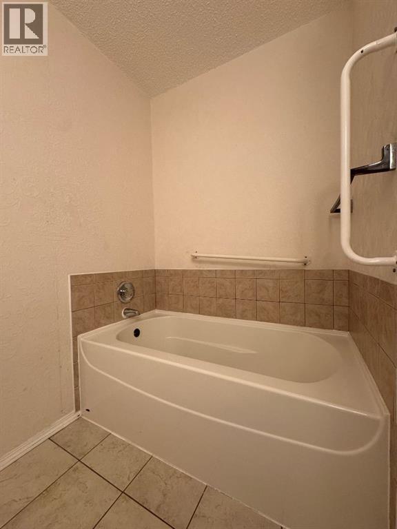 3807 62 Street, Camrose, Alberta  T4V 3B5 - Photo 12 - A2259086
