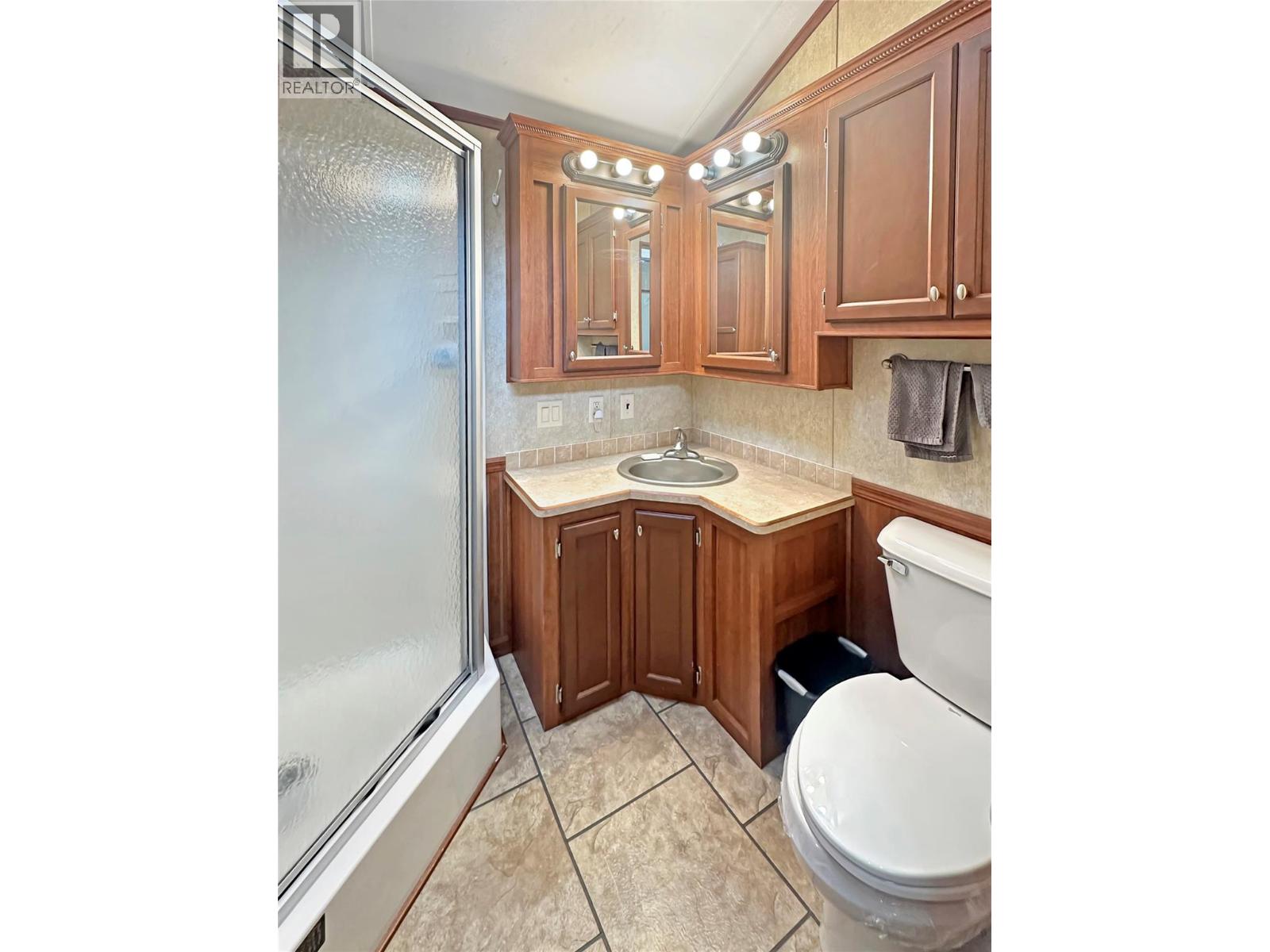 4155 3 Highway Unit# 160, Keremeos, British Columbia  V0X 1N1 - Photo 11 - 10371765