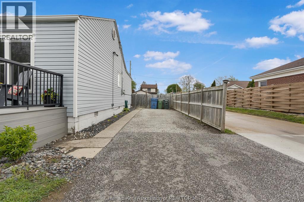 1654 Aubin Road, Windsor, Ontario  N8Y 4G4 - Photo 5 - 26009820