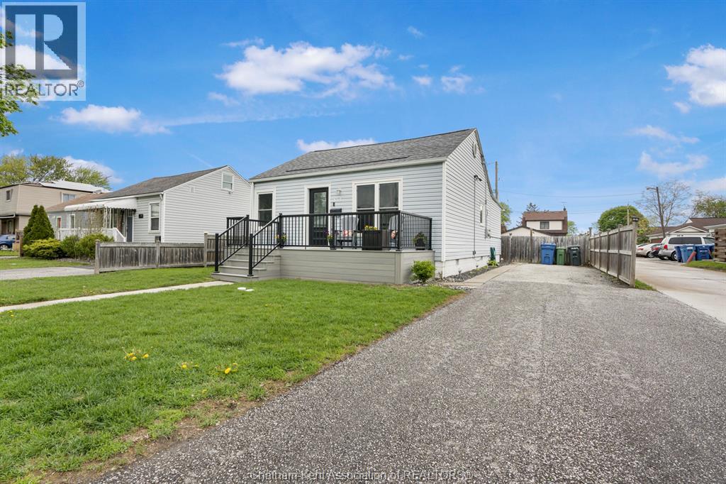 1654 Aubin Road, Windsor, Ontario  N8Y 4G4 - Photo 4 - 26009820