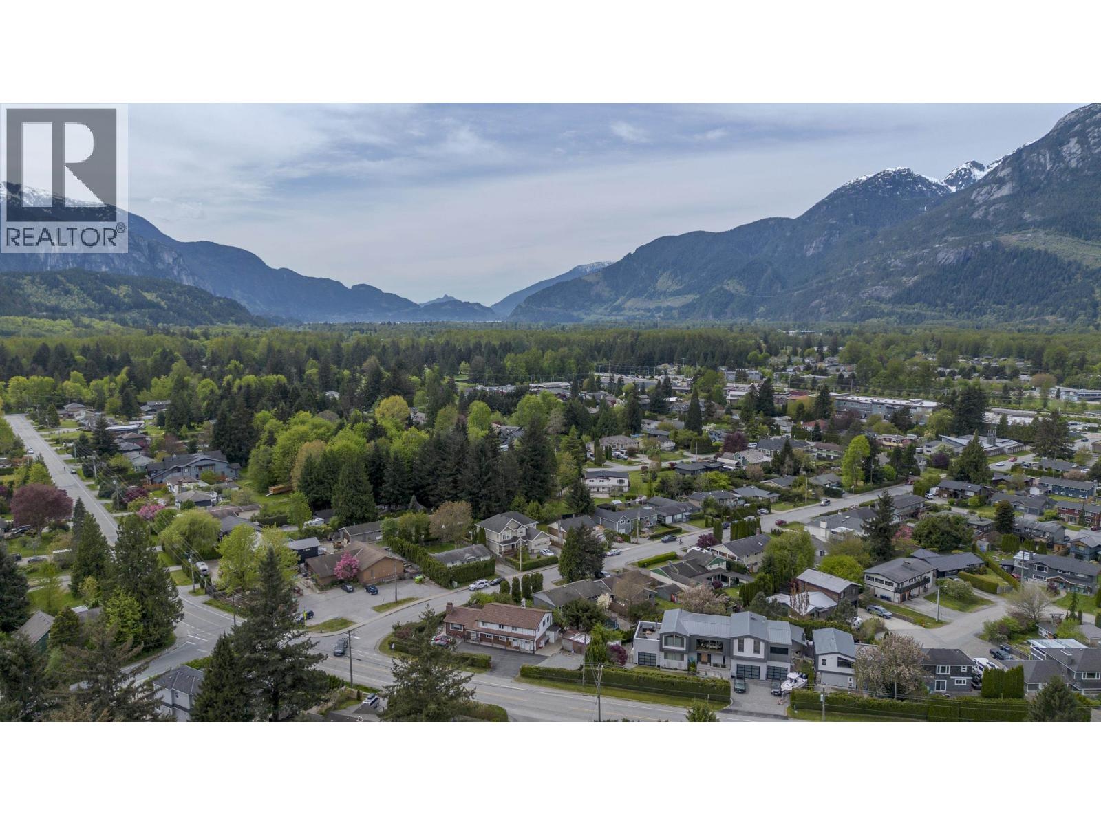 2101 Diamond Road, Squamish, British Columbia  V8B 0G2 - Photo 33 - R3118373