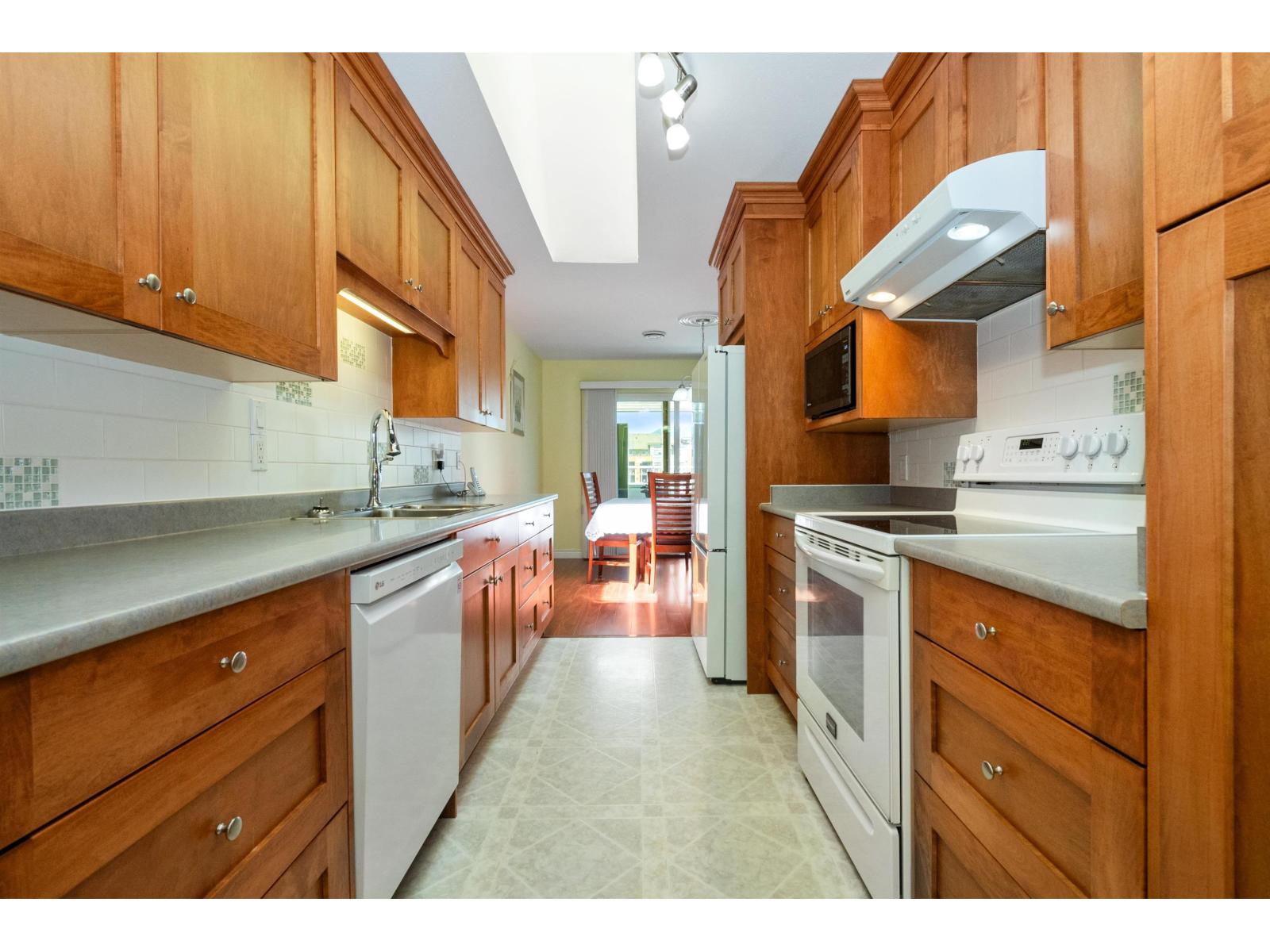 401 9175 Edward Street, Chilliwack Proper West, Chilliwack, British Columbia  V2P 4C5 - Photo 7 - R3117718
