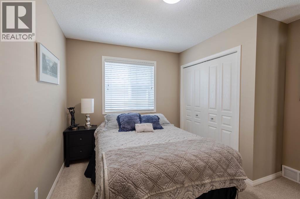 74 Valley Crest Rise Nw, Calgary, Alberta  T3B 5Y9 - Photo 25 - A2305954