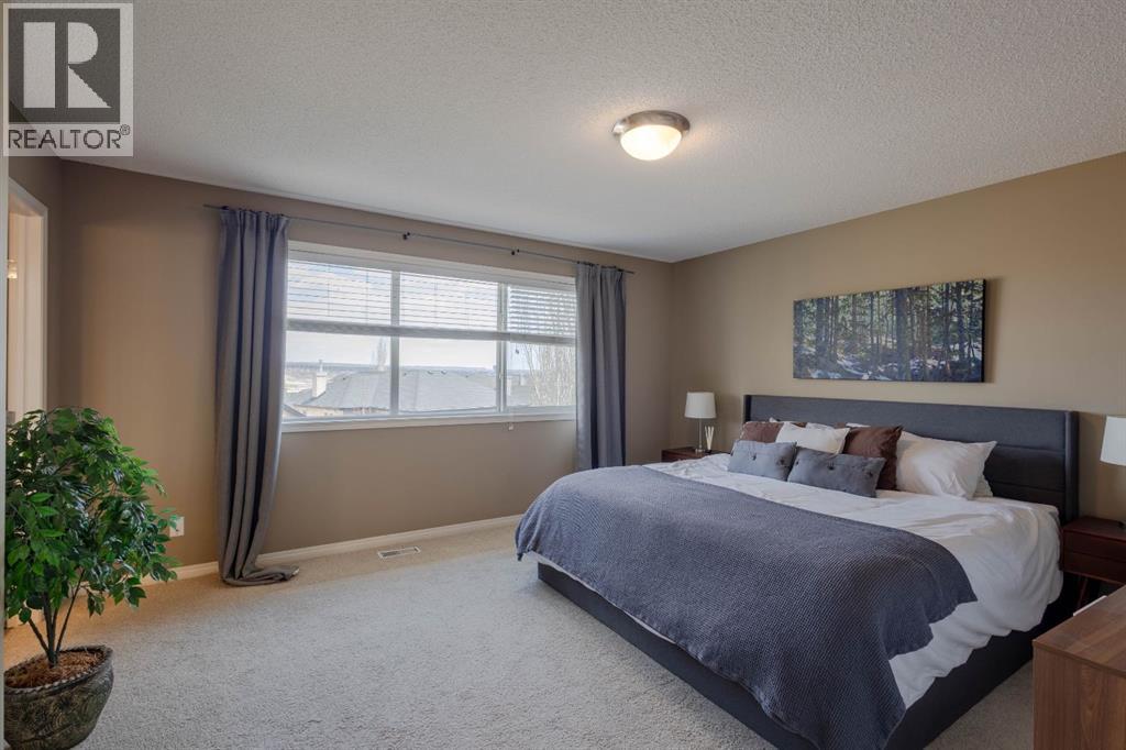 74 Valley Crest Rise Nw, Calgary, Alberta  T3B 5Y9 - Photo 17 - A2305954