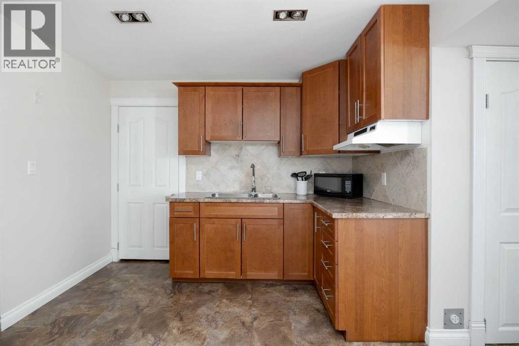 152 Blue Jay Road, Fort Mcmurray, Alberta  T9K 0L7 - Photo 25 - A2307120