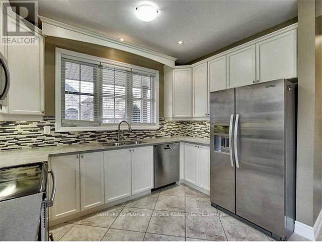 45 Montreal Circle, Hamilton, Ontario  L8E 0E1 - Photo 14 - X13074116