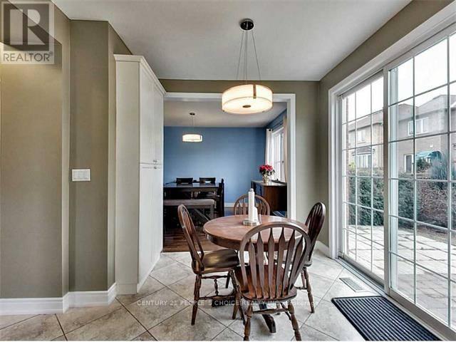 45 Montreal Circle, Hamilton, Ontario  L8E 0E1 - Photo 4 - X13074116