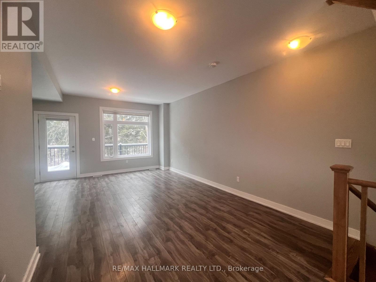 49 - 540 Essa Road, Barrie, Ontario  L9J 0H2 - Photo 4 - S13041658