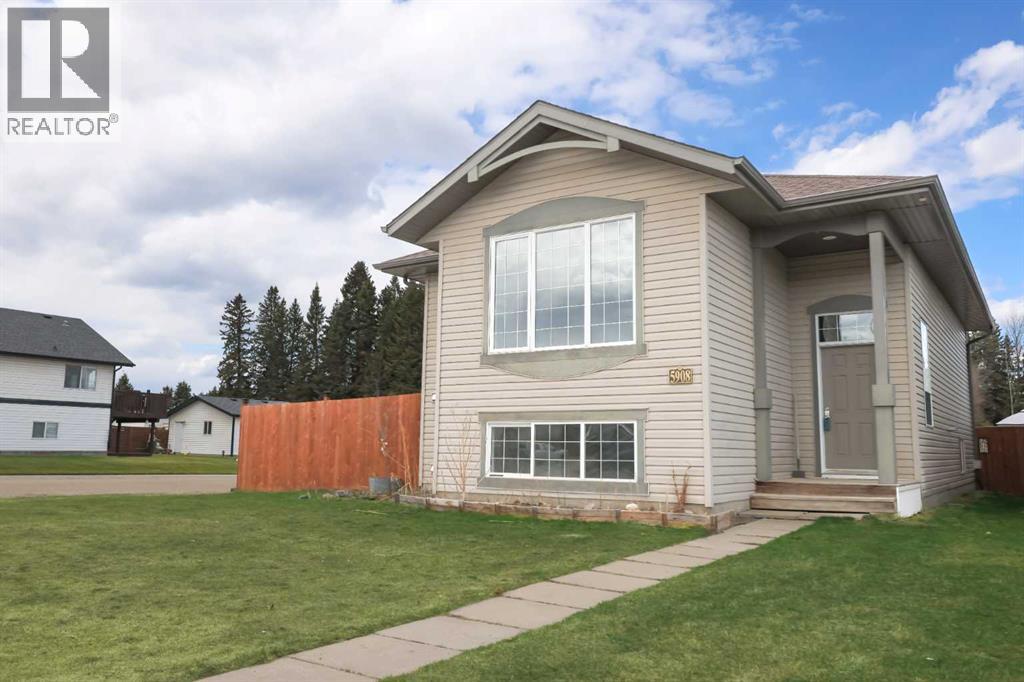 5908 44 Avenue, Rocky Mountain House, Alberta  T4T 1W4 - Photo 3 - A2305945