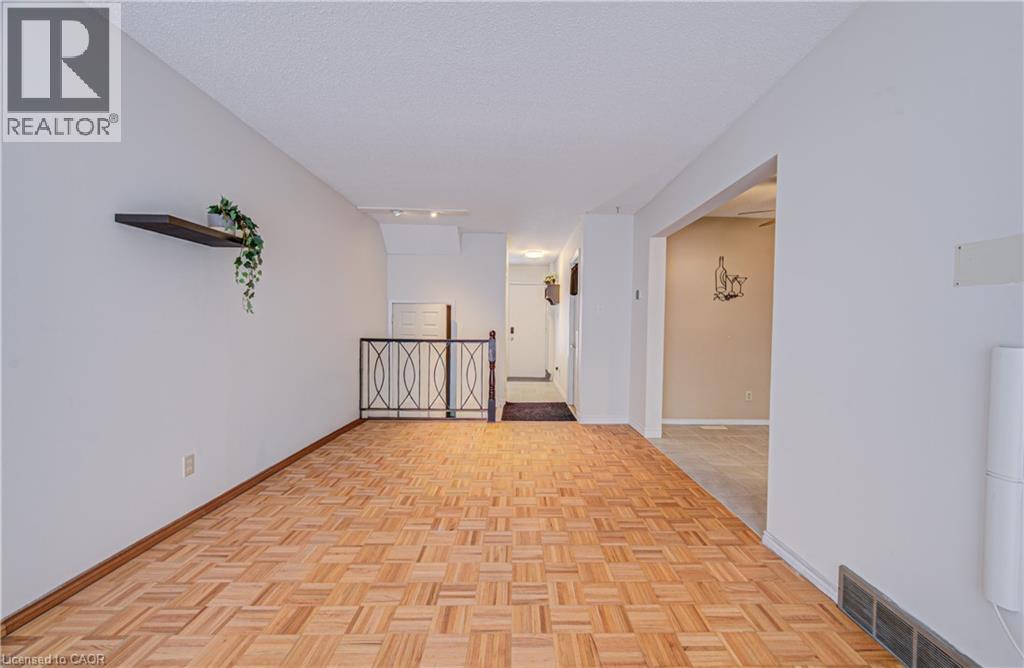 46 Cedarwoods Crescent Unit# 6, Kitchener, Ontario  N2C 2L7 - Photo 6 - 40810275