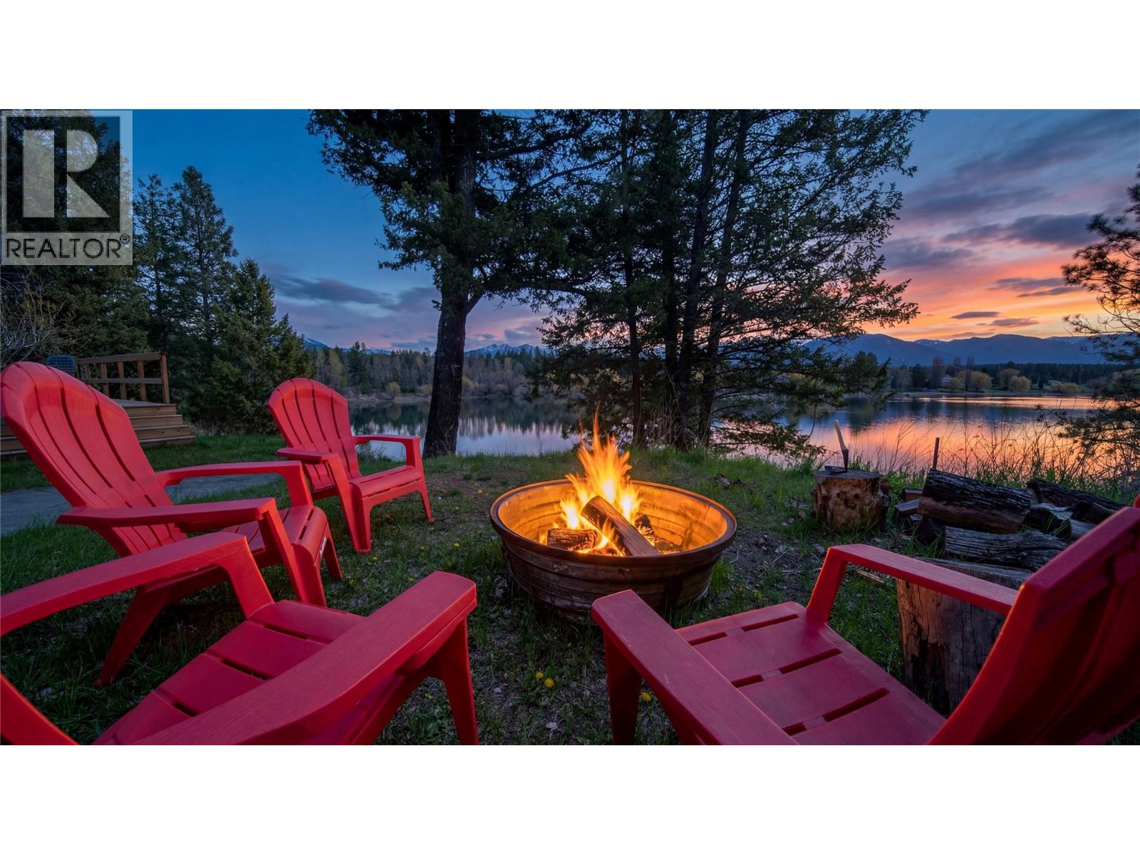 398 Currie Road, Baynes Lake, British Columbia  V0B 1T4 - Photo 16 - 10384878
