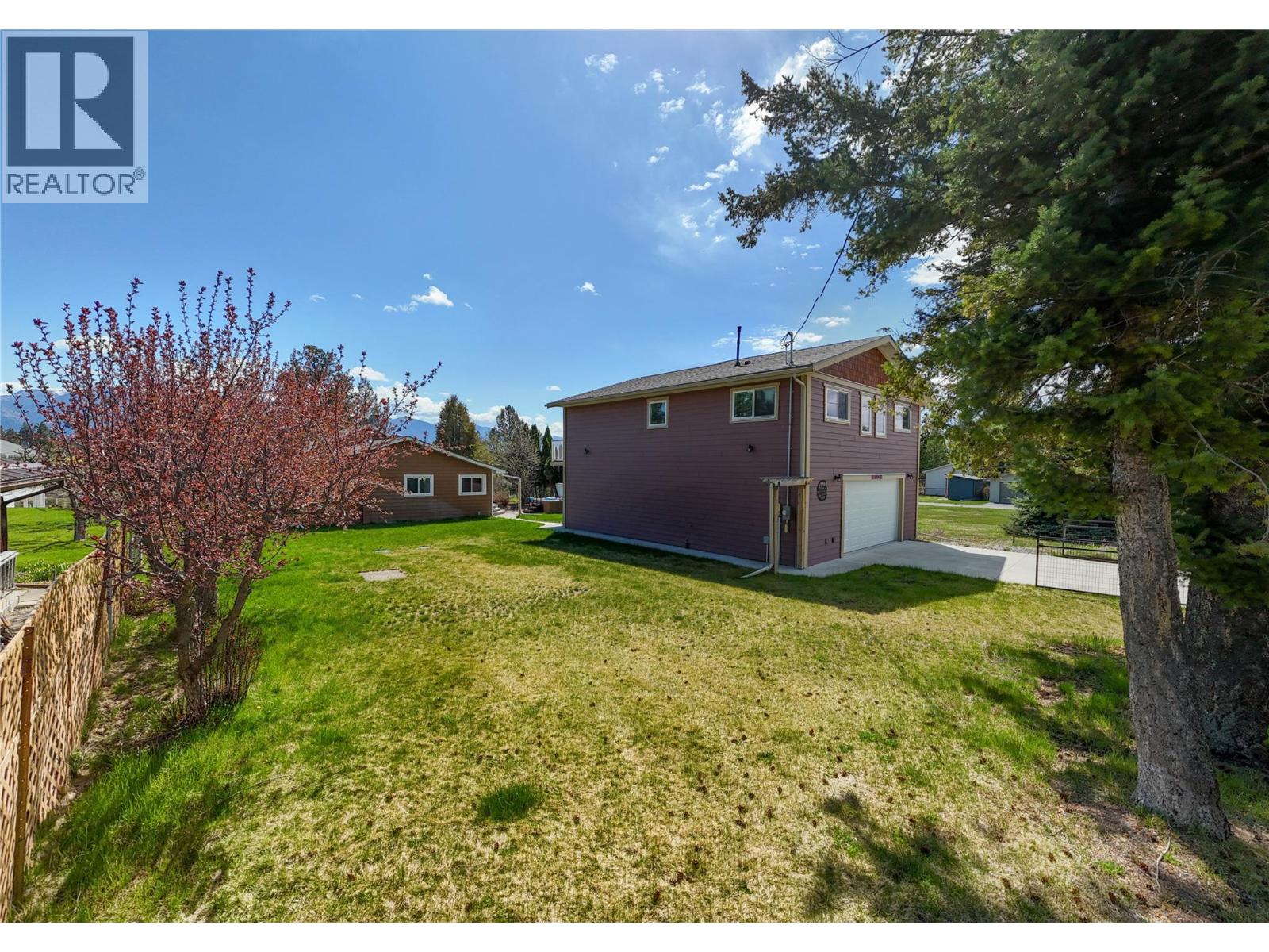 398 Currie Road, Baynes Lake, British Columbia  V0B 1T4 - Photo 60 - 10384878
