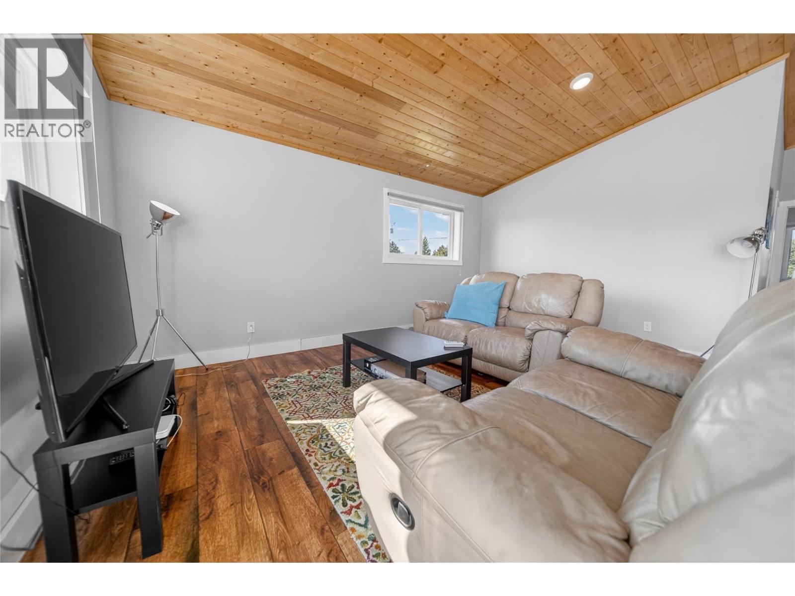 398 Currie Road, Baynes Lake, British Columbia  V0B 1T4 - Photo 66 - 10384878
