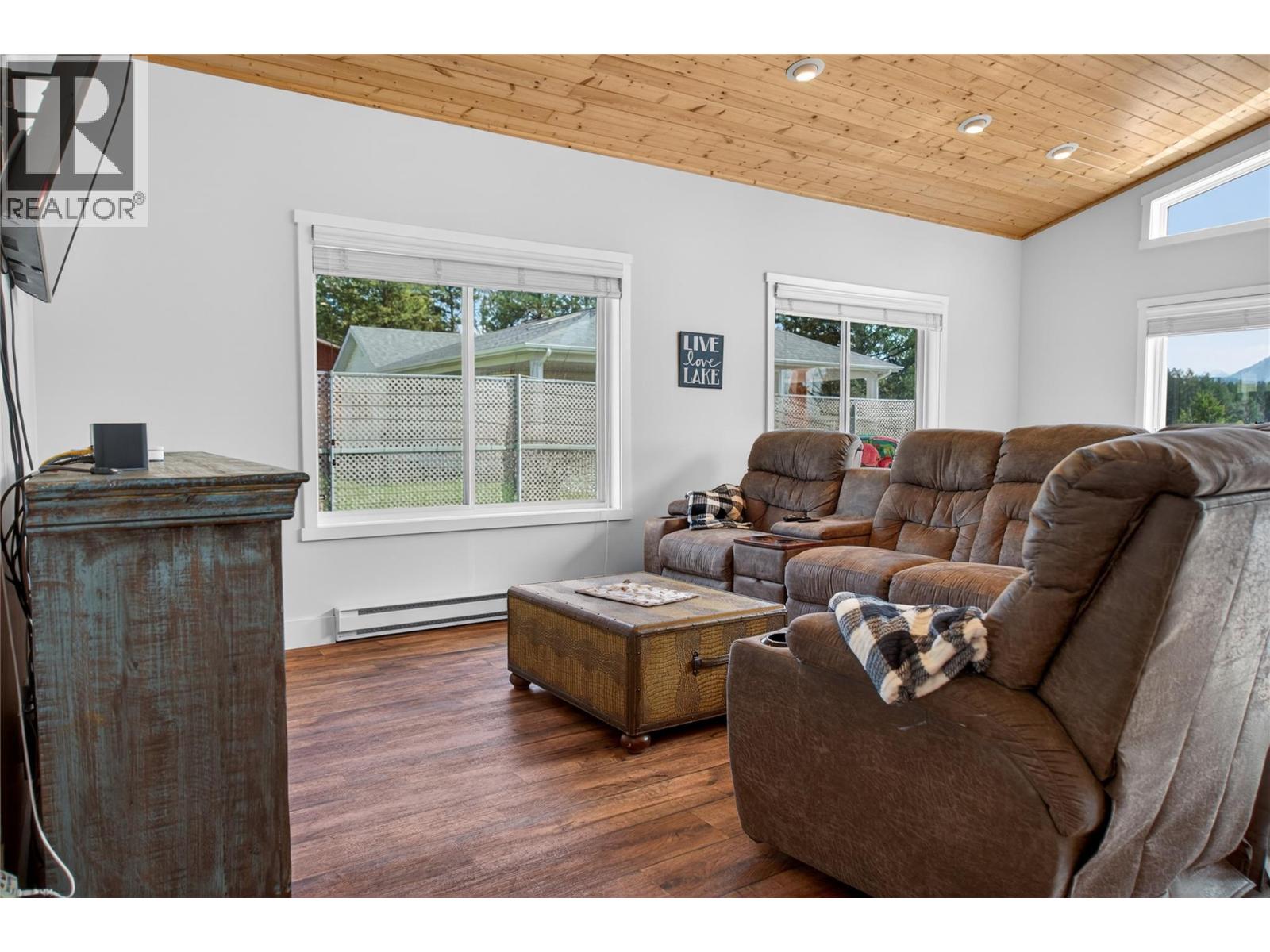 398 Currie Road, Baynes Lake, British Columbia  V0B 1T4 - Photo 42 - 10384878
