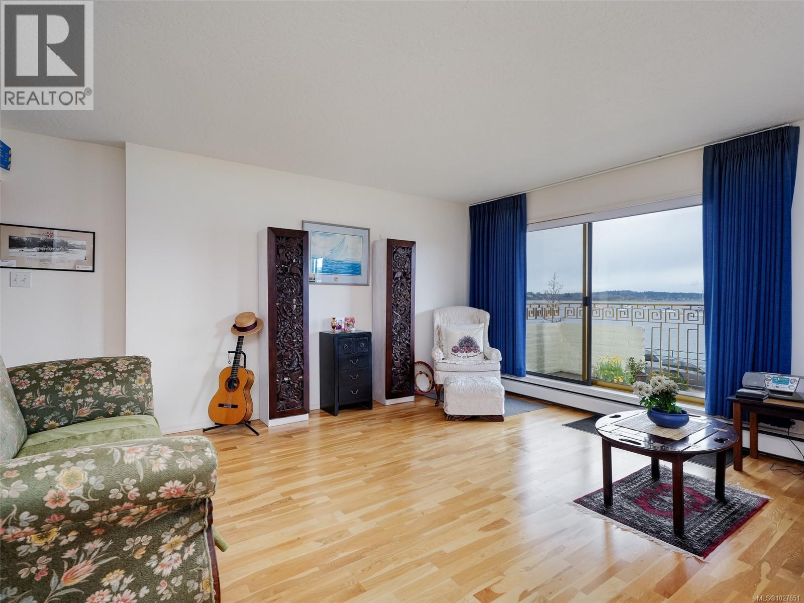 202 1440 Beach Dr, Oak Bay, British Columbia  V8S 2N8 - Photo 8 - 1027651