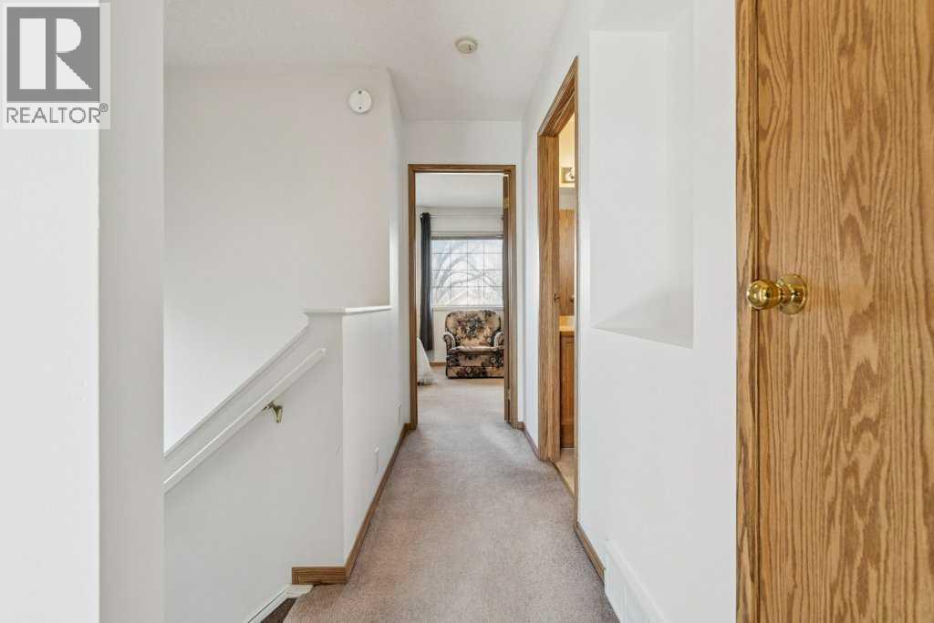 52 Martinglen Mews Ne, Calgary, Alberta  T3J 3N3 - Photo 16 - A2306491