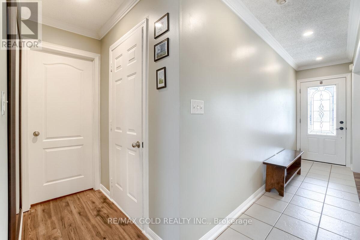 1666 Clark Boulevard, Milton, Ontario  L9T 5Z5 - Photo 12 - W13074020