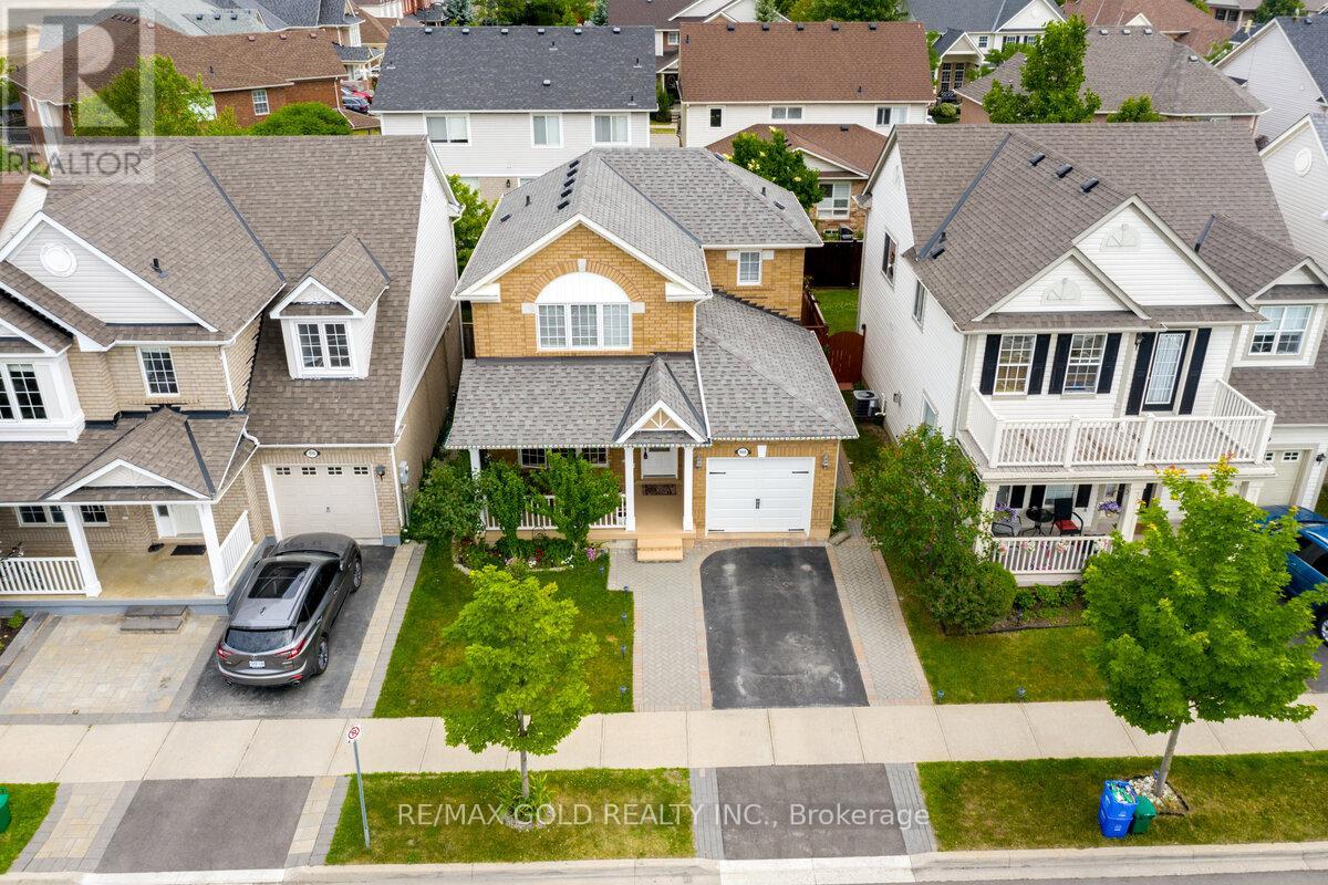 1666 Clark Boulevard, Milton, Ontario  L9T 5Z5 - Photo 3 - W13074020