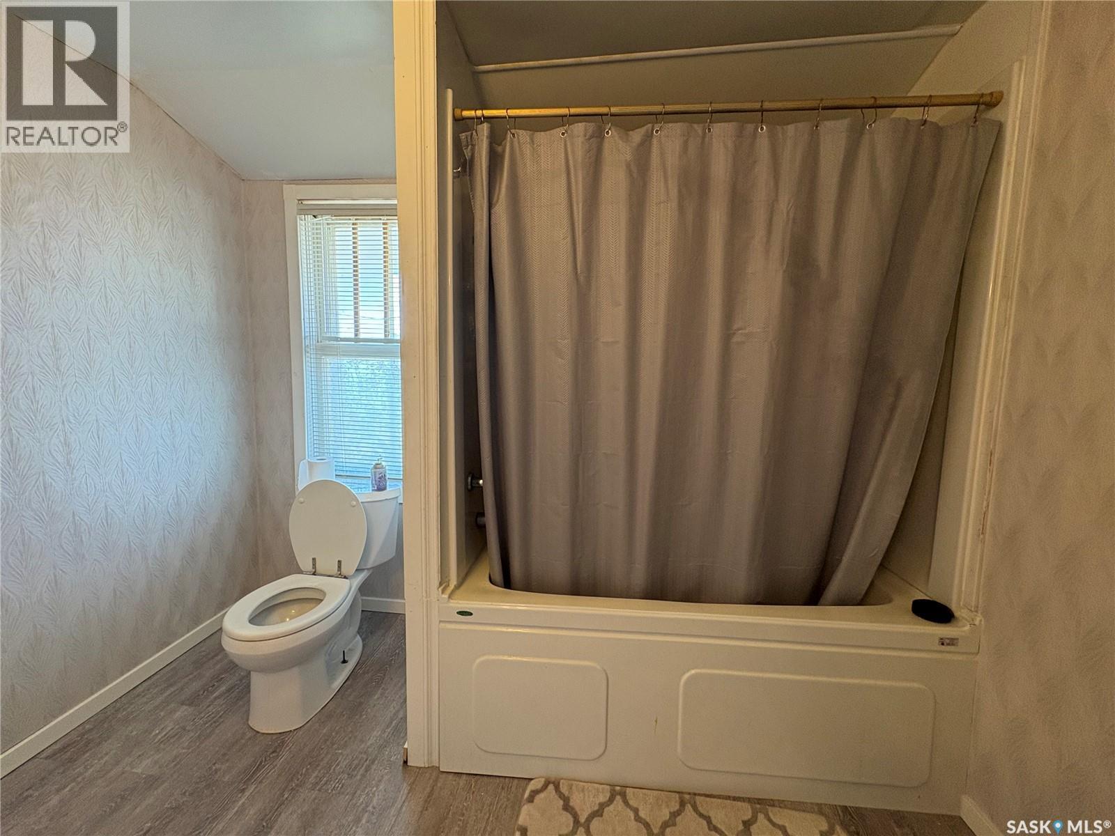 112 1st Avenue, Vibank, Saskatchewan  S0G 4Y0 - Photo 46 - SK033298