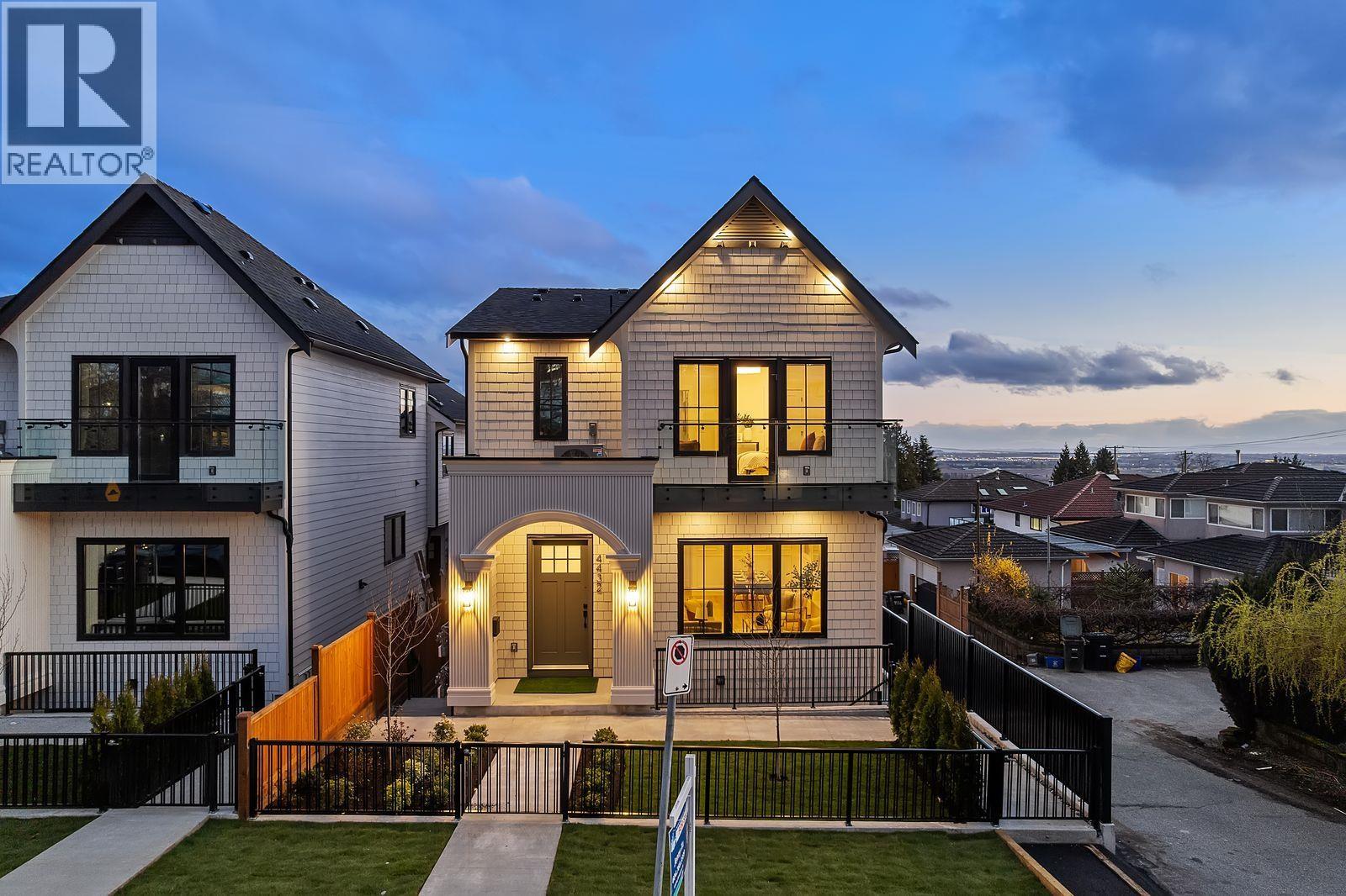 3 4432 Irmin Street, Burnaby, British Columbia  V5J 1X7 - Photo 1 - R3117935