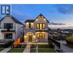 3 4432 IRMIN STREET, Burnaby, British Columbia
