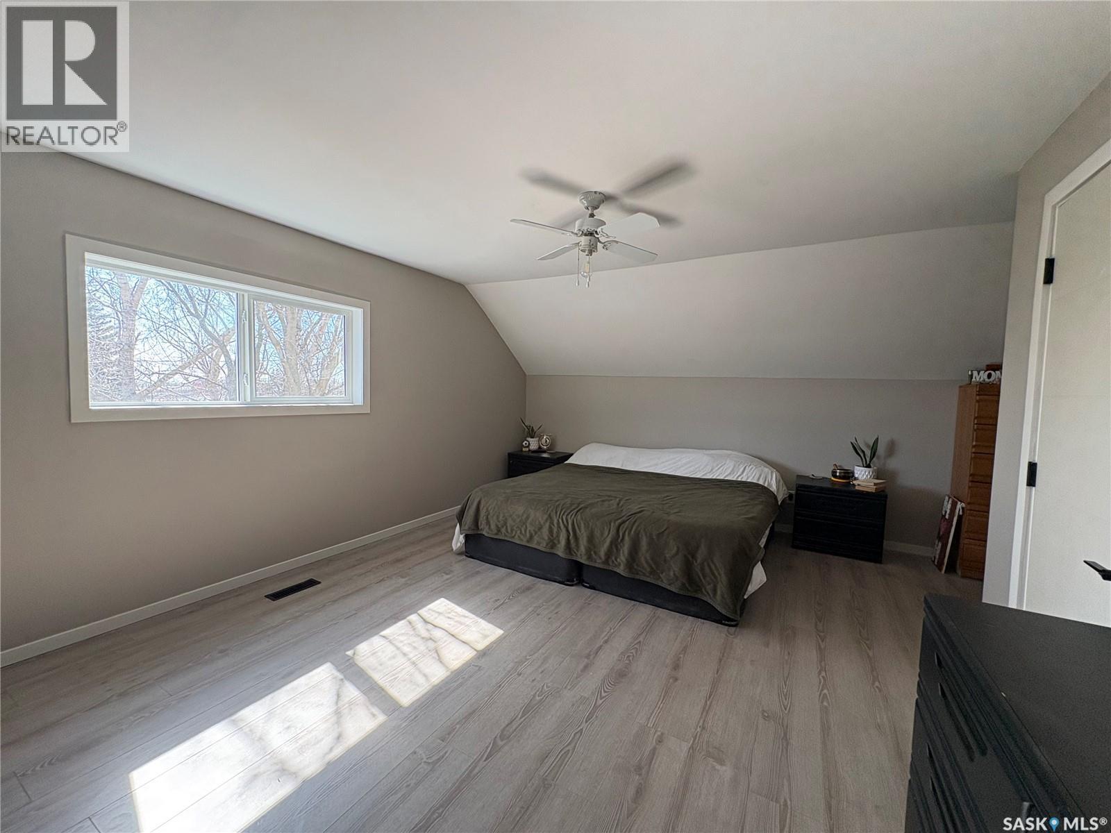 112 1st Avenue, Vibank, Saskatchewan  S0G 4Y0 - Photo 40 - SK033298