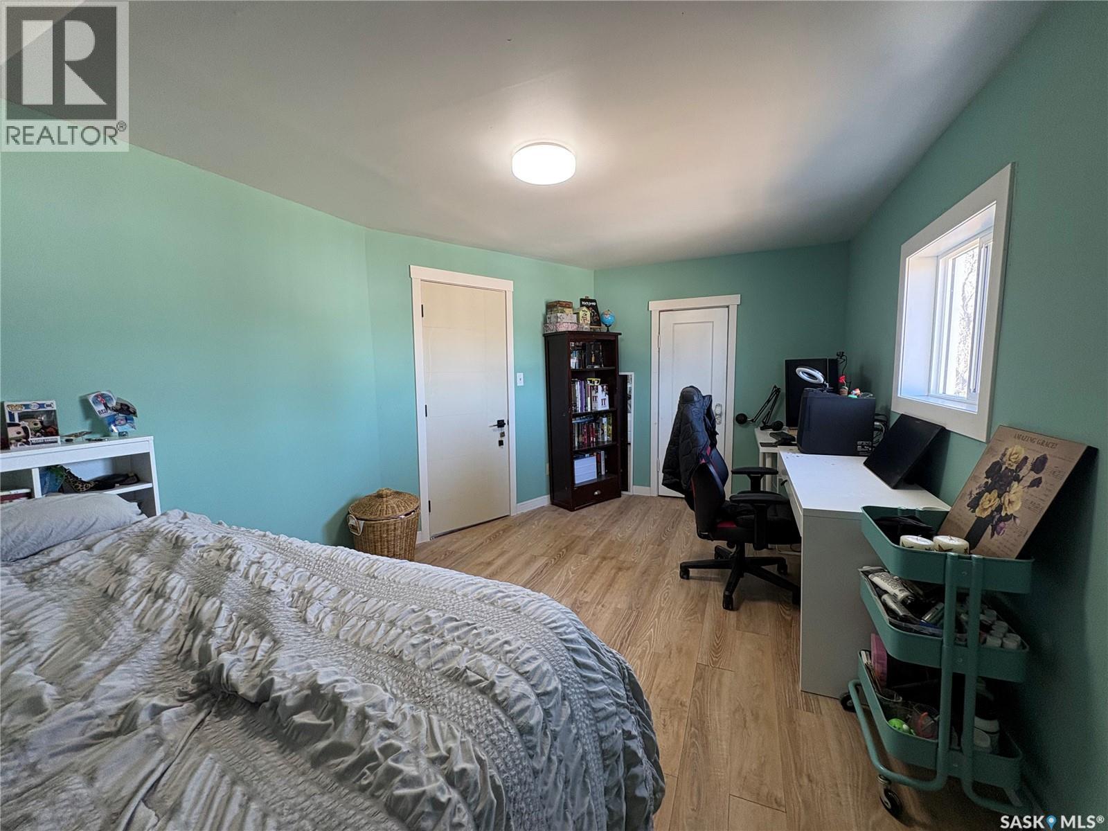 112 1st Avenue, Vibank, Saskatchewan  S0G 4Y0 - Photo 36 - SK033298