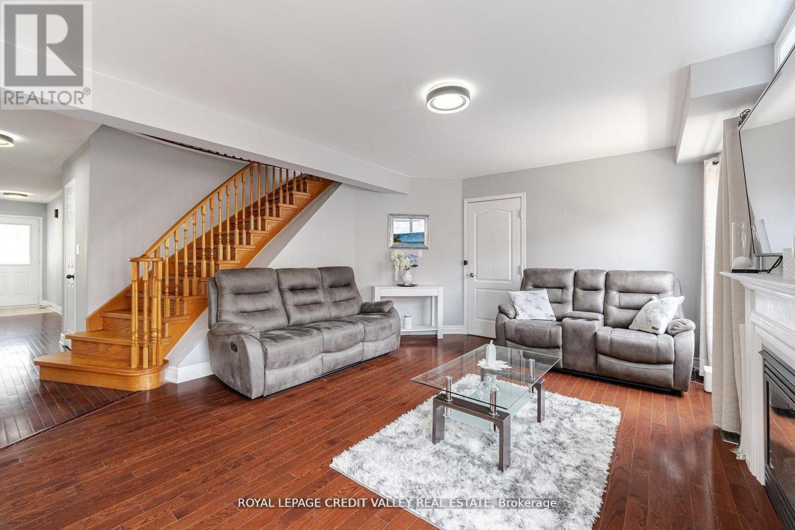 12 Greenhalf Drive, Ajax, Ontario  L1S 7N6 - Photo 19 - E13074252