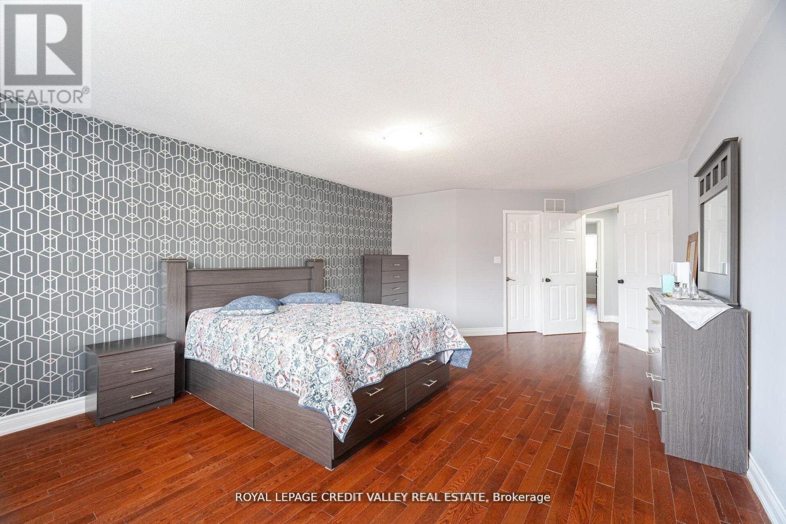 12 Greenhalf Drive, Ajax, Ontario  L1S 7N6 - Photo 23 - E13074252