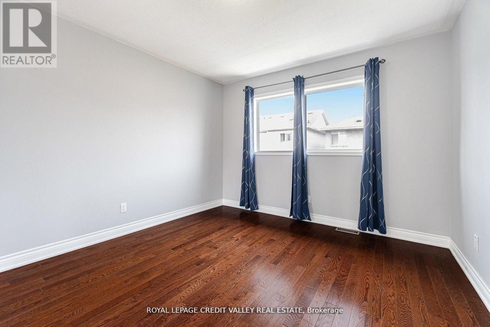 12 Greenhalf Drive, Ajax, Ontario  L1S 7N6 - Photo 31 - E13074252