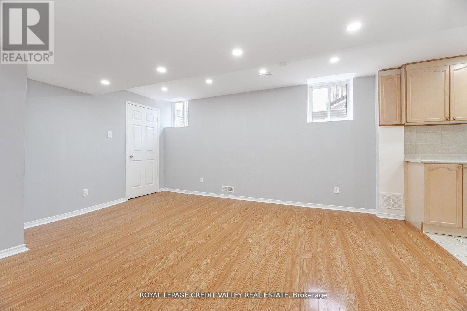 12 Greenhalf Drive, Ajax, Ontario  L1S 7N6 - Photo 38 - E13074252