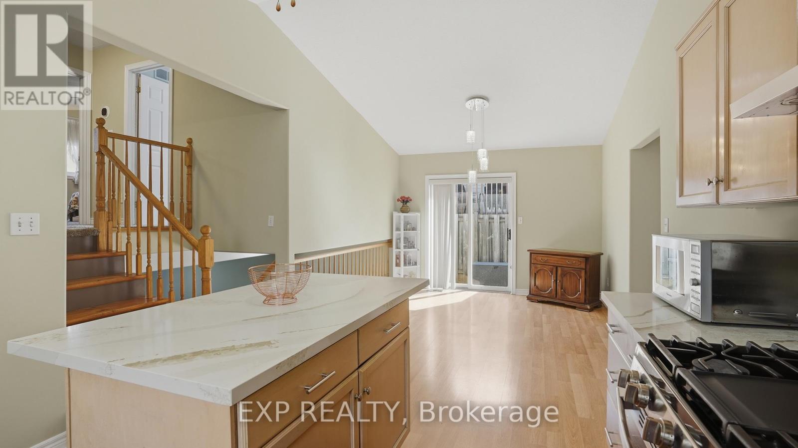 8195 Woodsview Crescent, Niagara Falls, Ontario  L2H 3G1 - Photo 11 - X12979658