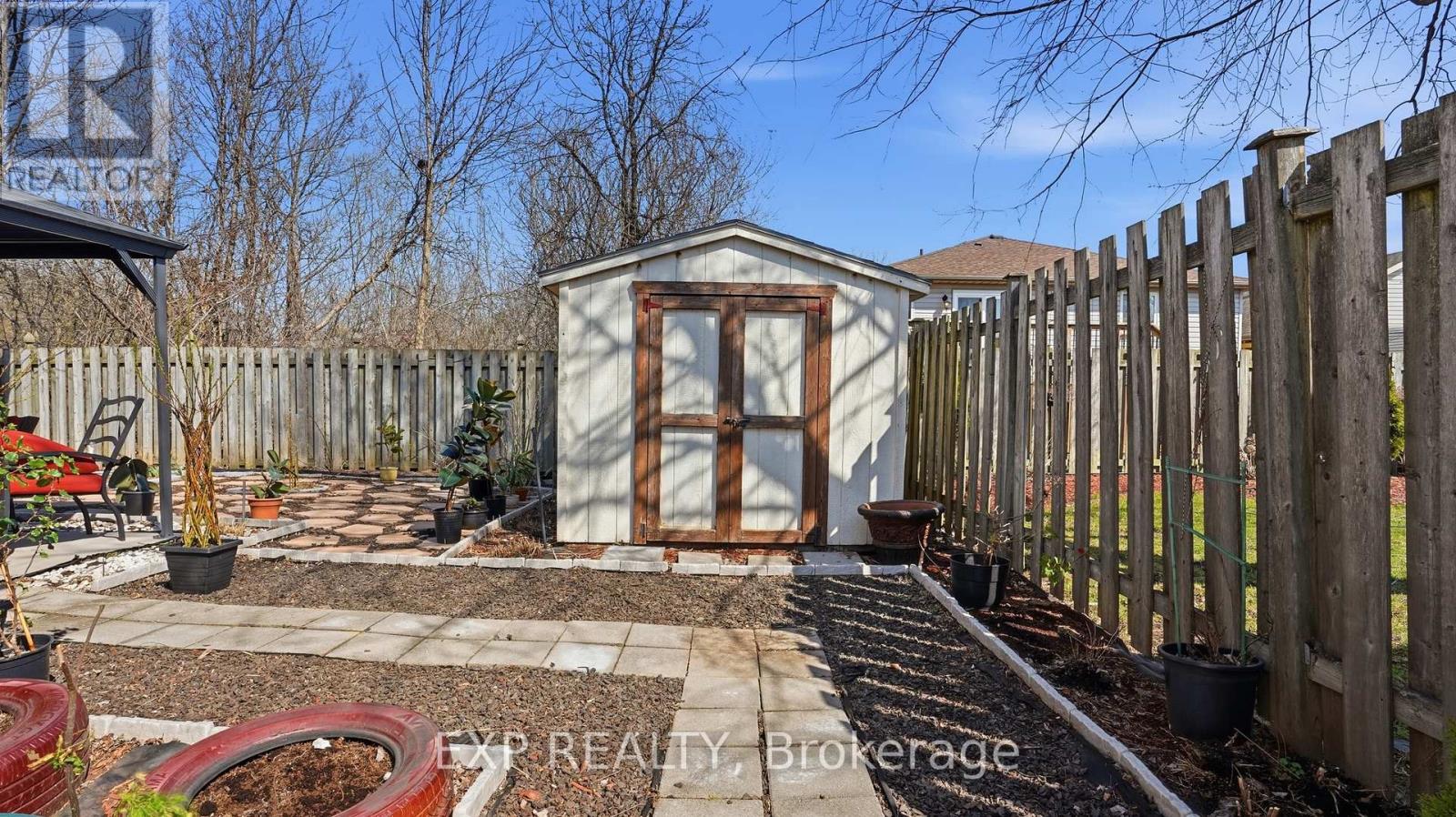 8195 Woodsview Crescent, Niagara Falls, Ontario  L2H 3G1 - Photo 36 - X12979658