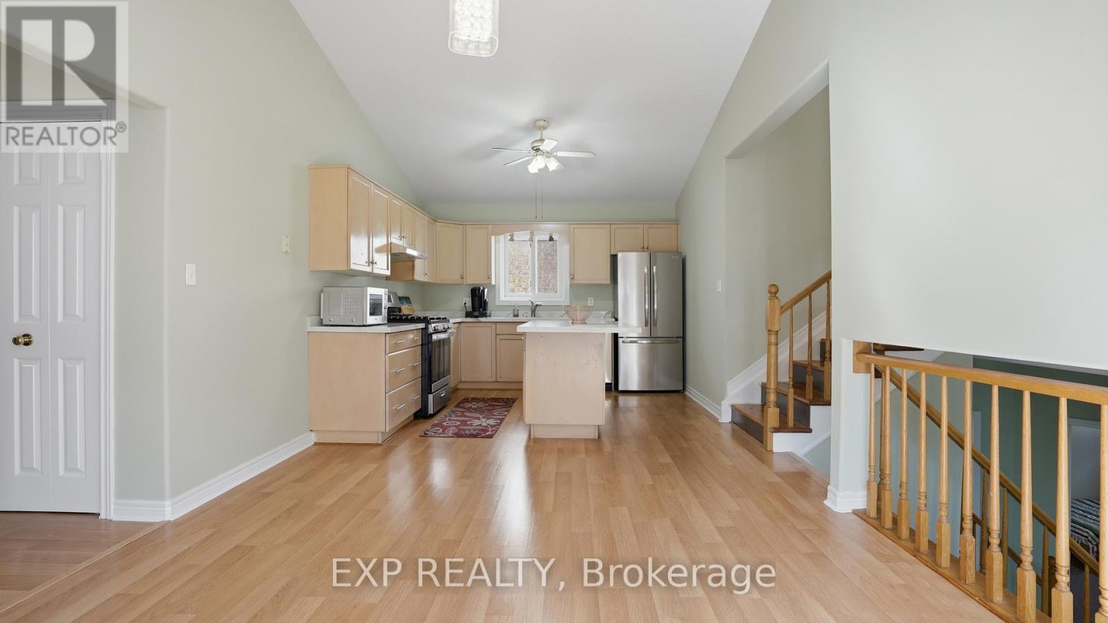 8195 Woodsview Crescent, Niagara Falls, Ontario  L2H 3G1 - Photo 9 - X12979658