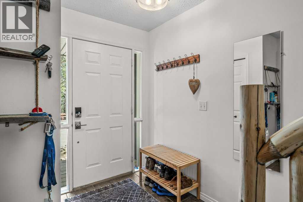 9, 1022 Rundleview Drive, Canmore, Alberta  T1W 2P2 - Photo 5 - A2305141