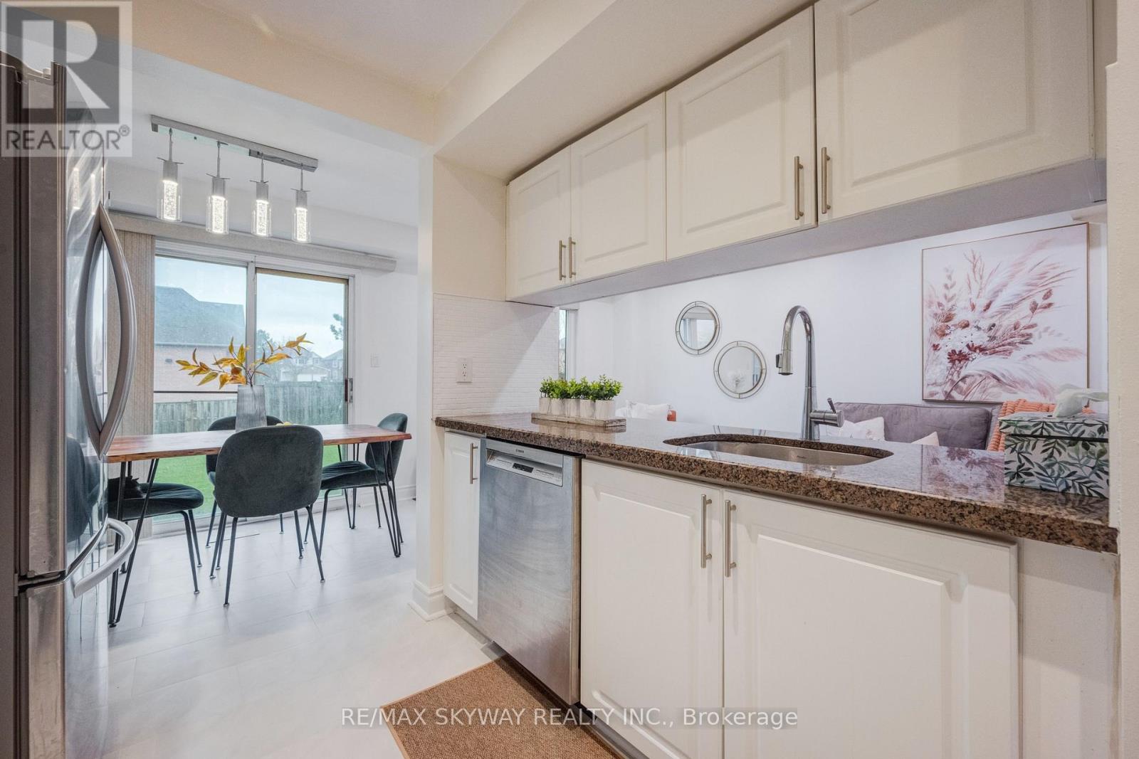 44 - 1485 Torrington Drive, Mississauga, Ontario  L5V 1Y3 - Photo 14 - W13074240