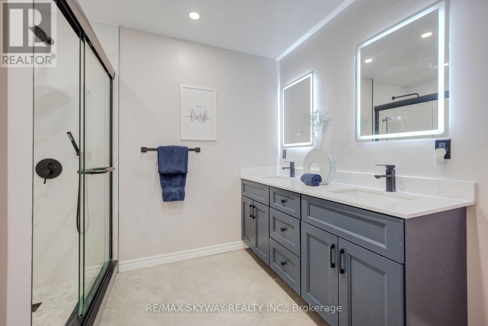 44 - 1485 Torrington Drive, Mississauga, Ontario  L5V 1Y3 - Photo 23 - W13074240