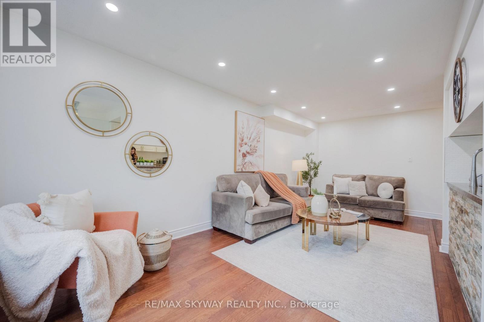44 - 1485 Torrington Drive, Mississauga, Ontario  L5V 1Y3 - Photo 8 - W13074240