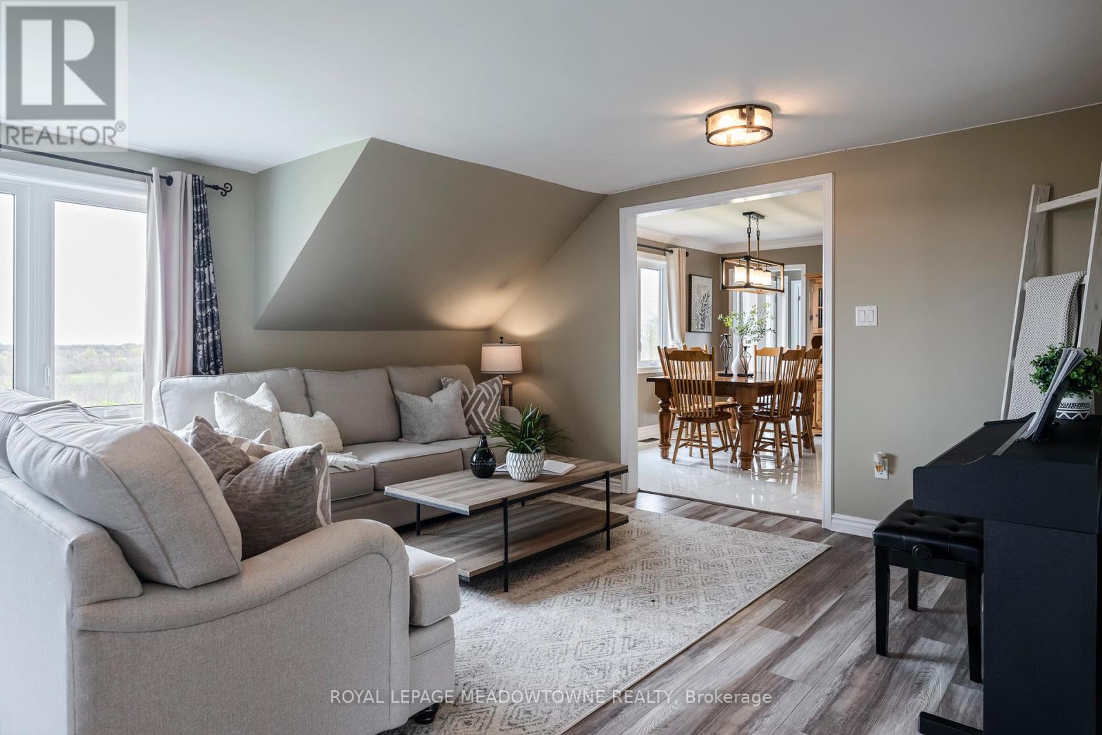15585 Clayhill Road, Halton Hills, Ontario  L7G 4S8 - Photo 25 - W13074242