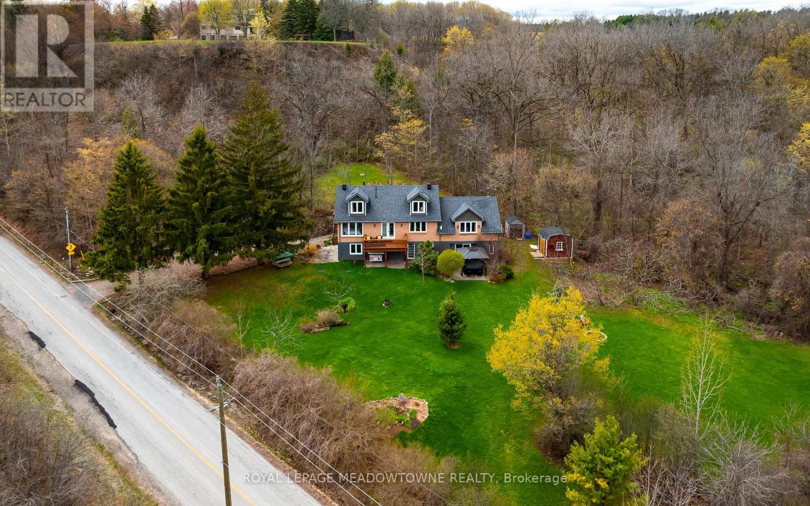 15585 Clayhill Road, Halton Hills, Ontario  L7G 4S8 - Photo 4 - W13074242